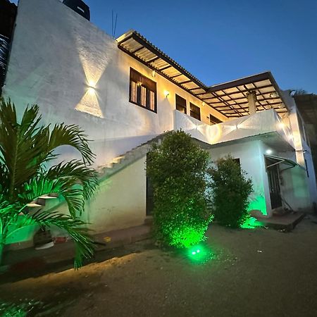 Sunliya Resort Тангале Екстериор снимка