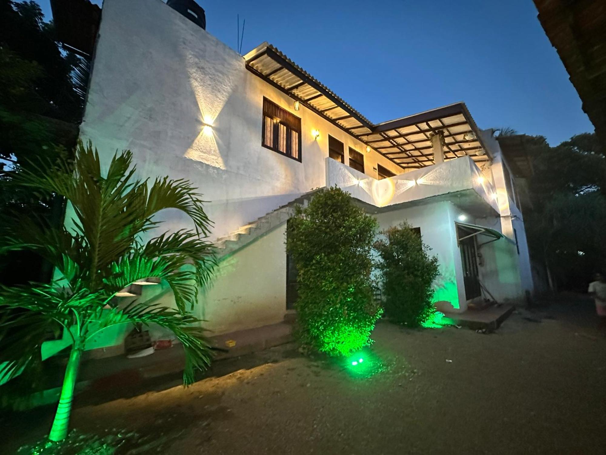 Sunliya Resort Тангале Екстериор снимка