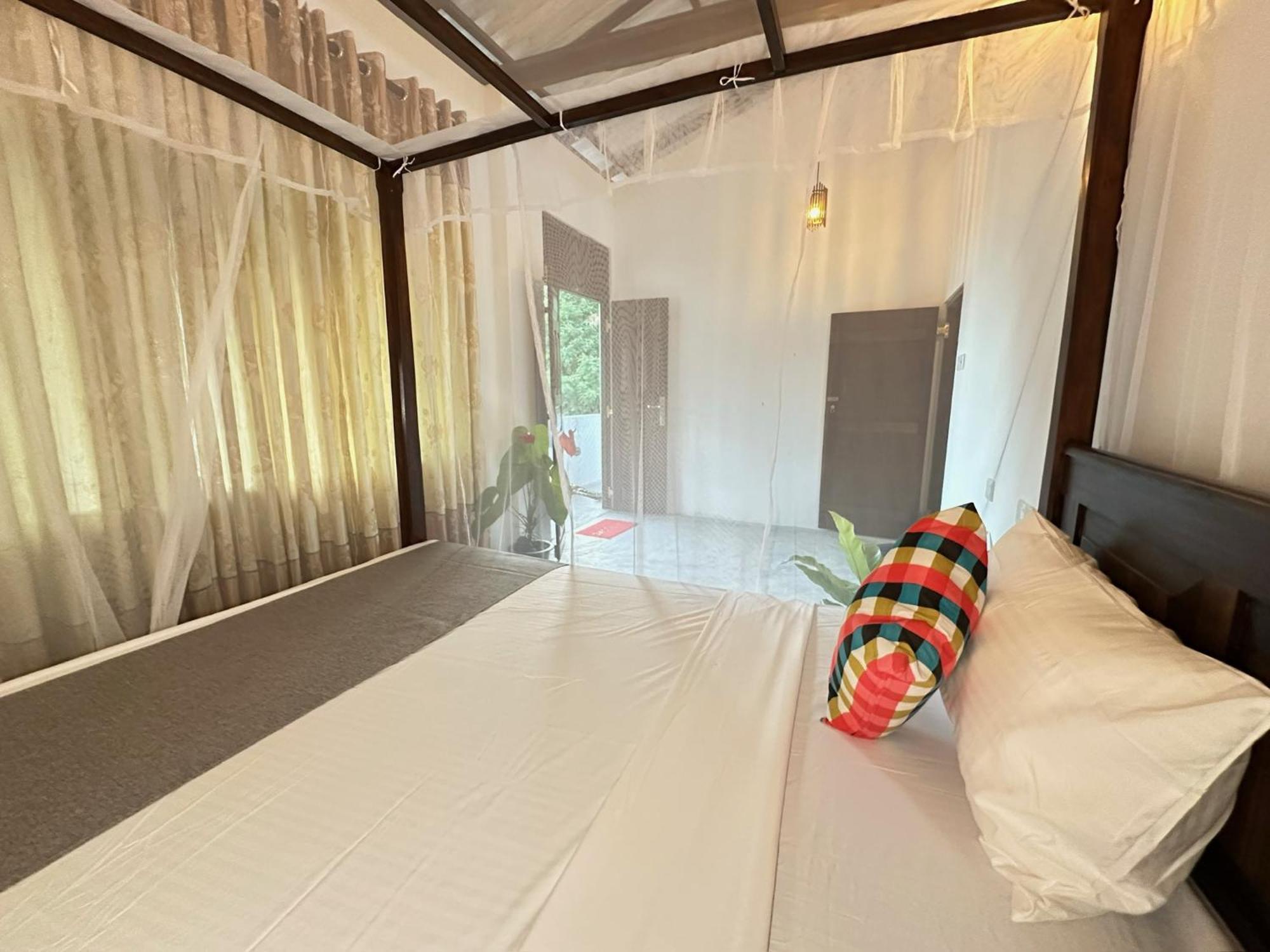 Sunliya Resort Тангале Екстериор снимка