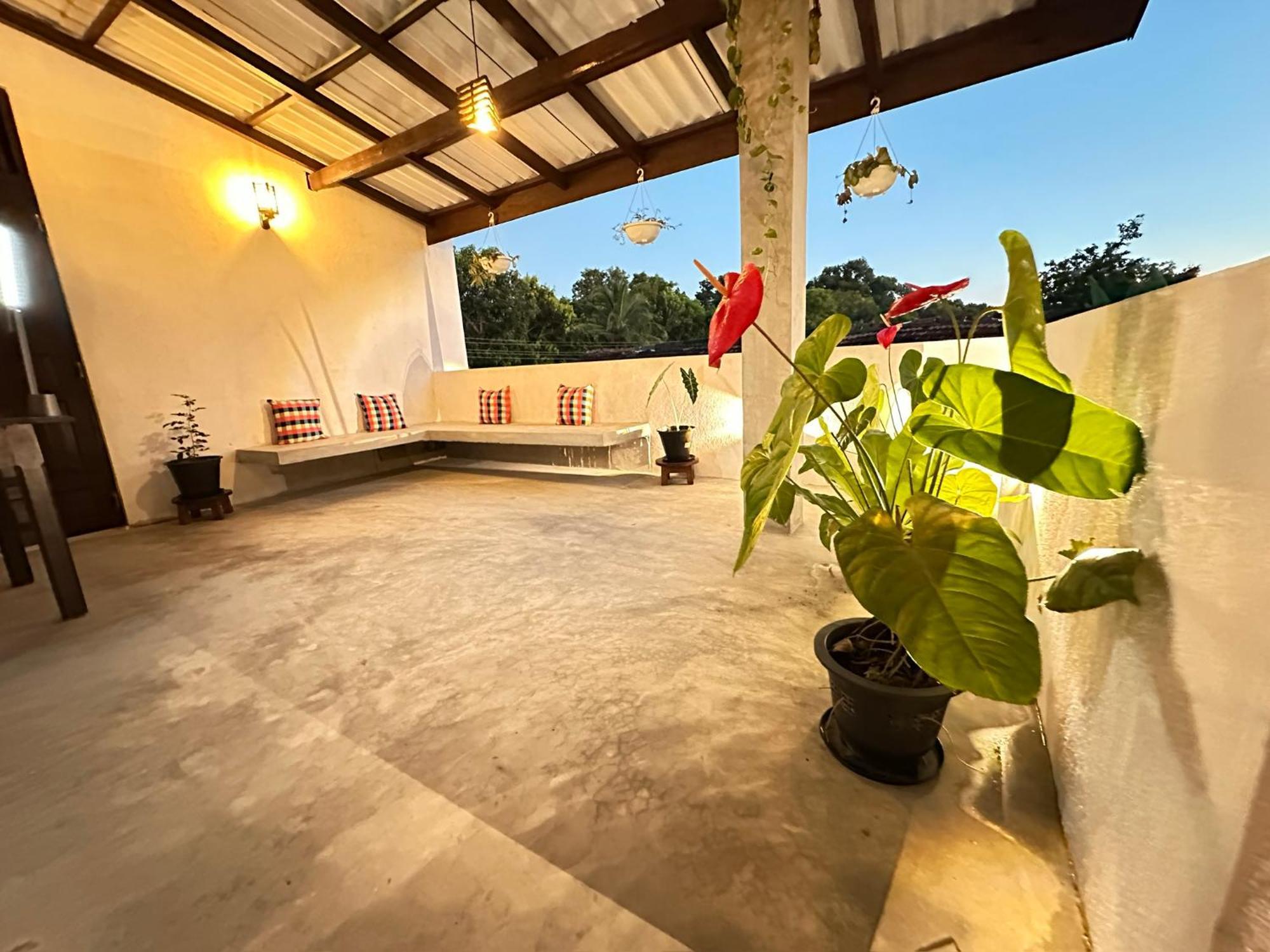 Sunliya Resort Тангале Екстериор снимка